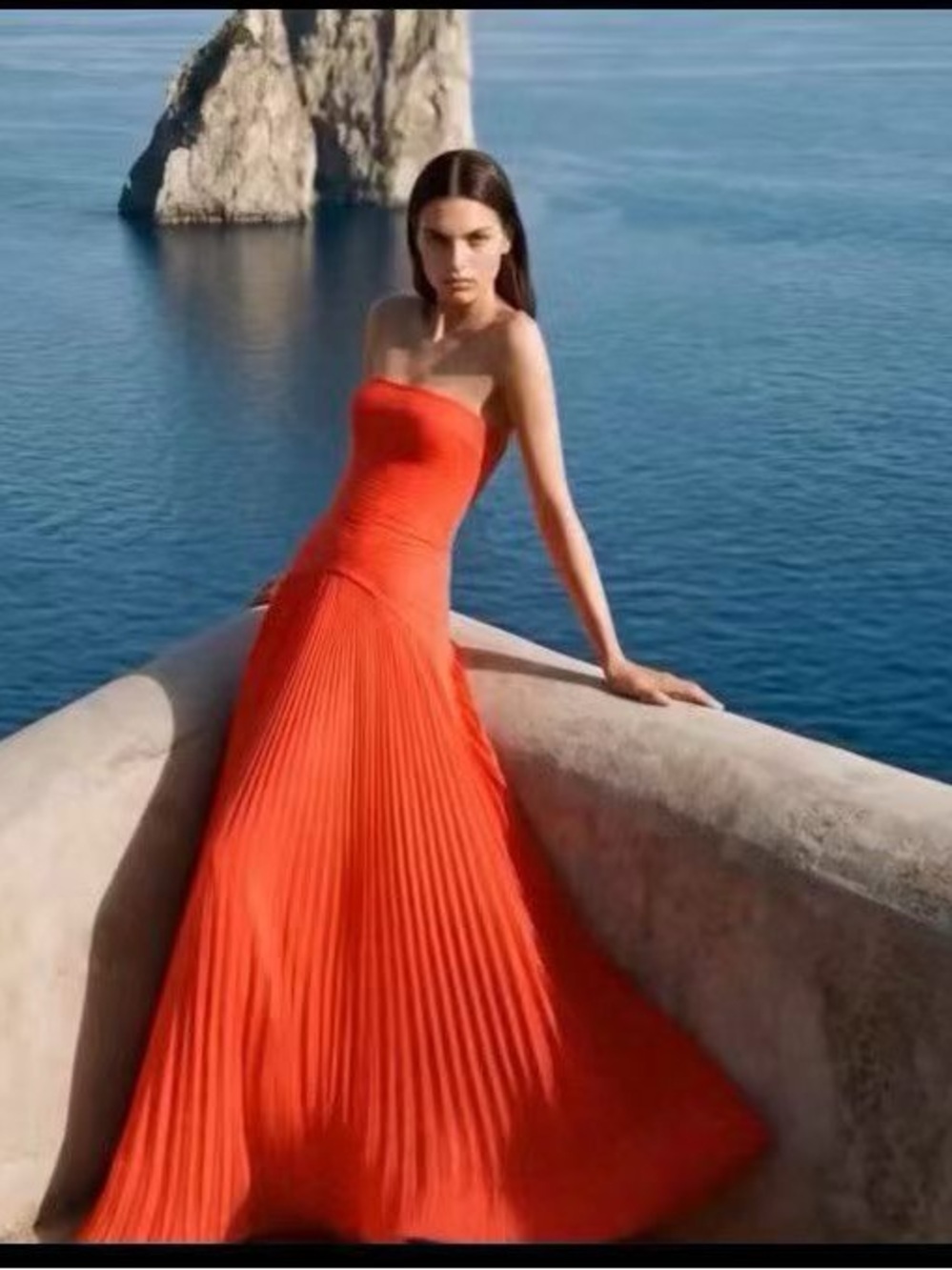 Alexis NWOT Sunniva Strapless Pleated Gown - Picture 10 of 13